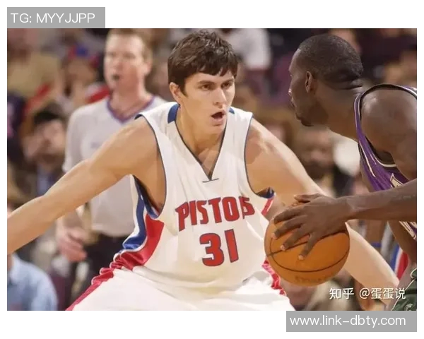 名嘴比尔西蒙斯点评黄蜂队打法有趣期待引入强力内线球员